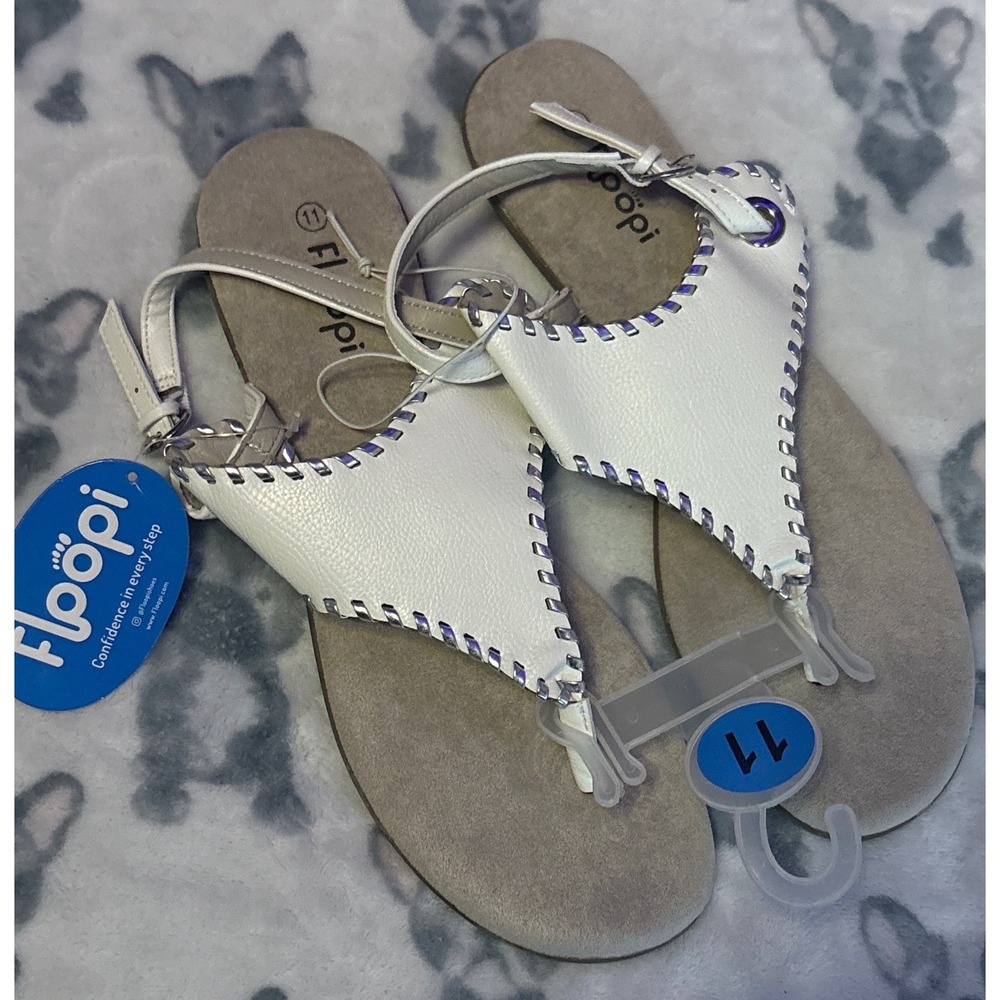 NEW Floopi Flat White Faux Leather Comfort Footbed Gladiator Sandals,‎ 11